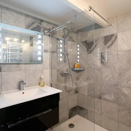 Appartement Designer Flat, Steps From Place Des Vosges, Le Marais Parijs