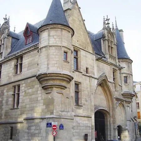 Designer Flat, Steps From Place Des Vosges, Le Marais *