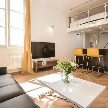 Designer Flat, Steps From Place Des Vosges, Le Marais