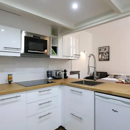 Apartmán Designer Flat, Steps From Place Des Vosges, Le Marais *