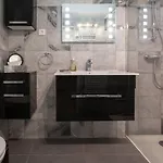 Designer Flat, Steps From Place Des Vosges, Le Marais Parijs